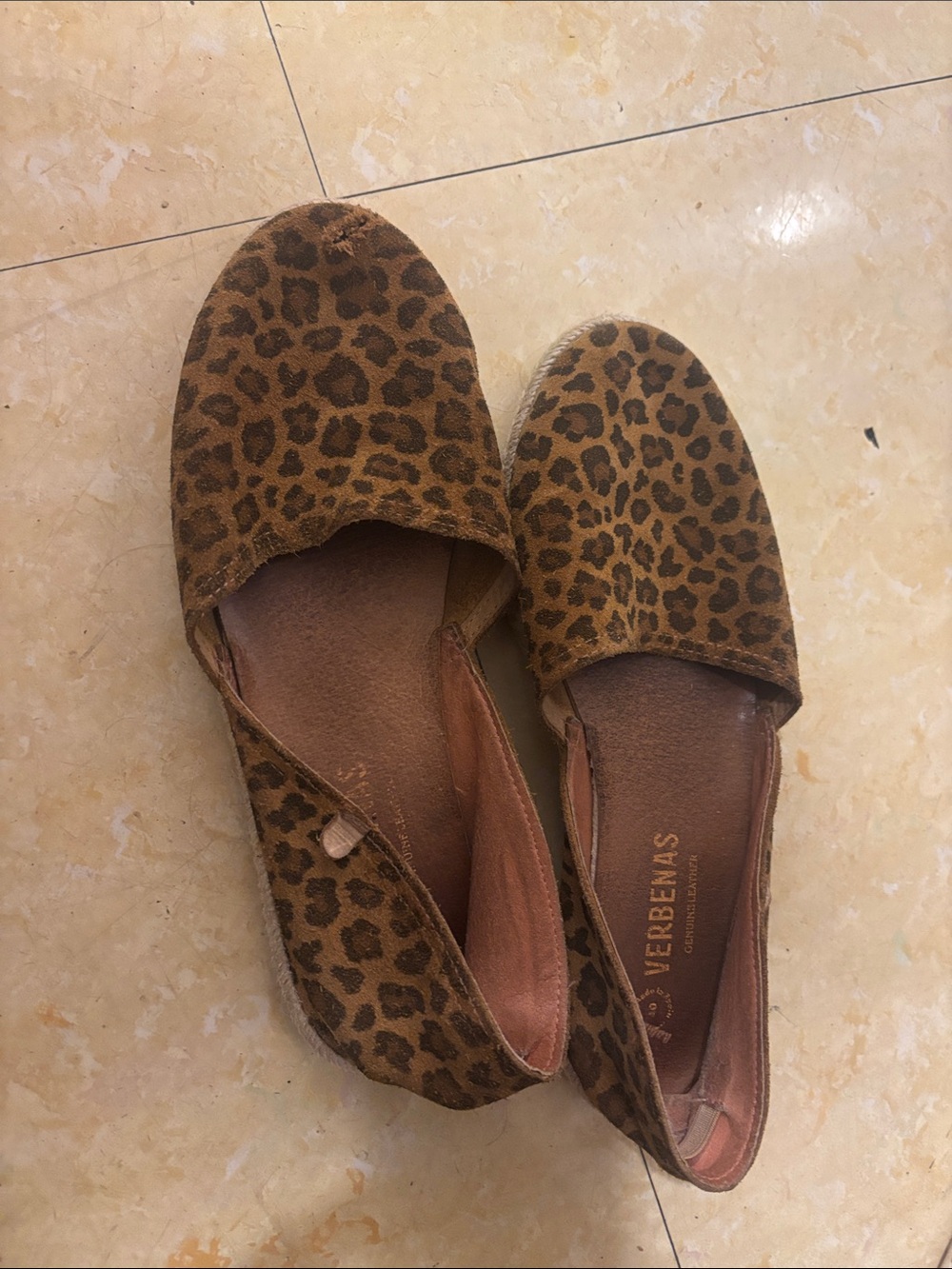 Worn Leopard print Spanish leather summer shoes - hole (repairable) - size 40
